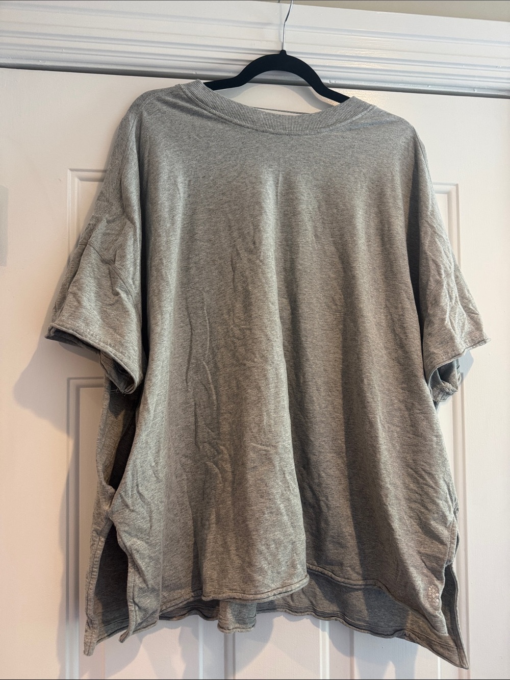 FP Movement Grey Short-Sleeve Crewneck Shirt size small